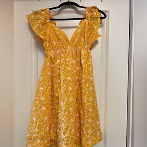 Summer flowy mini yellow dress